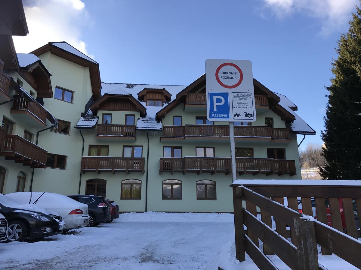 Aparthotel Kamzik Доновалы Экстерьер фото